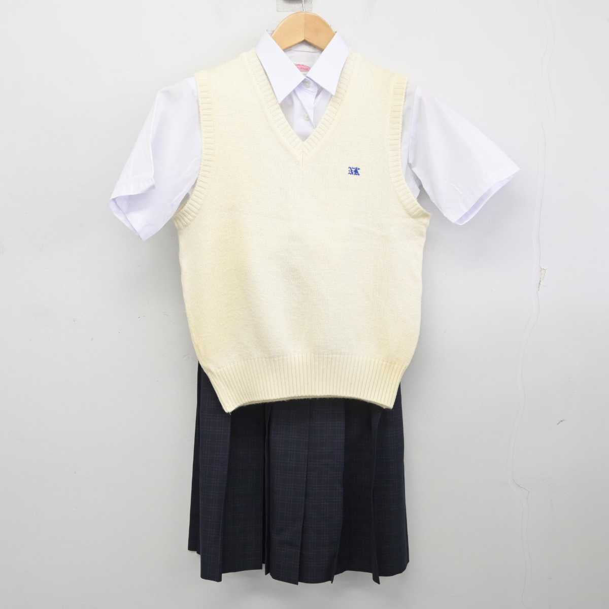 【中古】千葉県 成田北高等学校 女子制服 3点 (ニットベスト・シャツ・スカート) sf072224