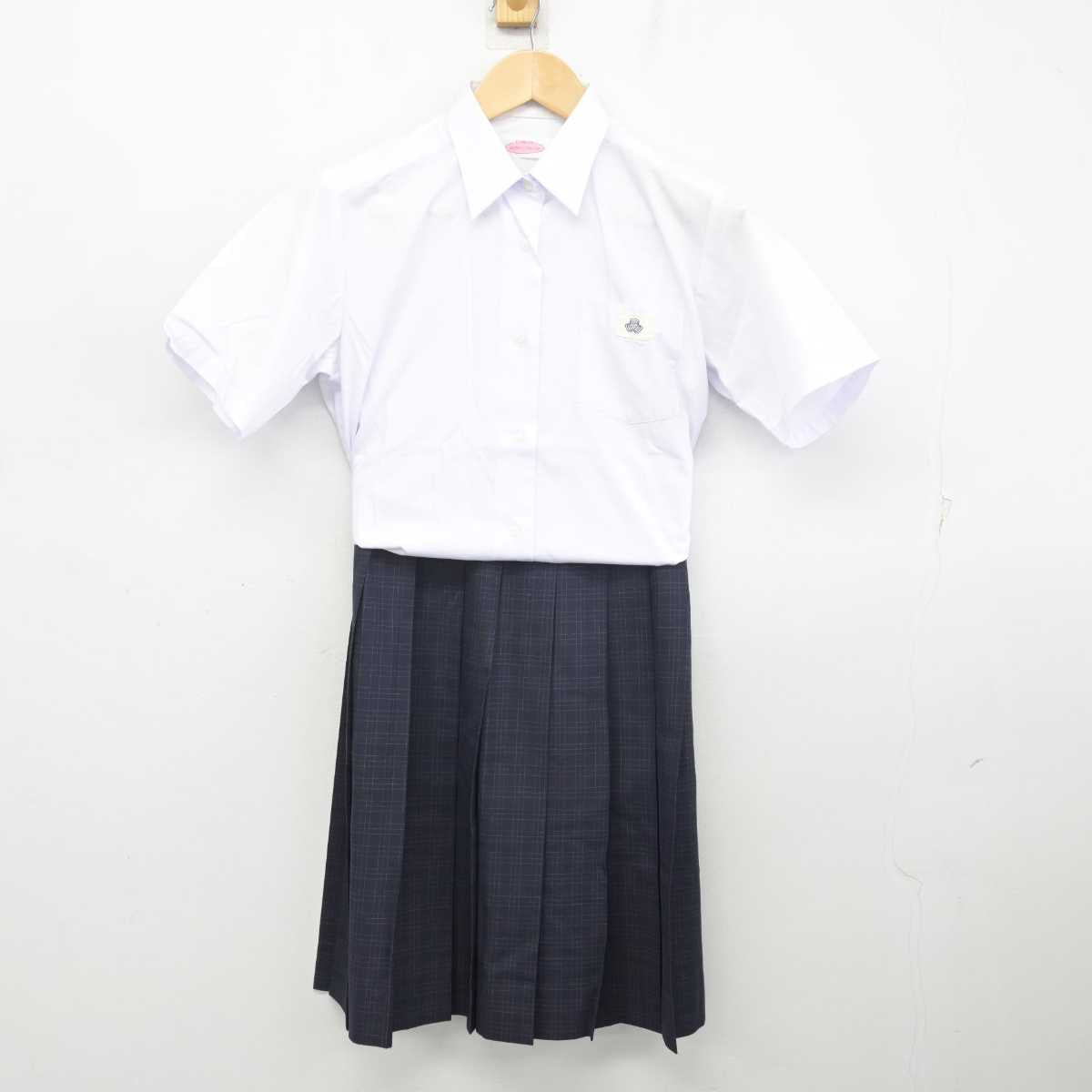 【中古】千葉県 成田北高等学校 女子制服 3点 (ニットベスト・シャツ・スカート) sf072224