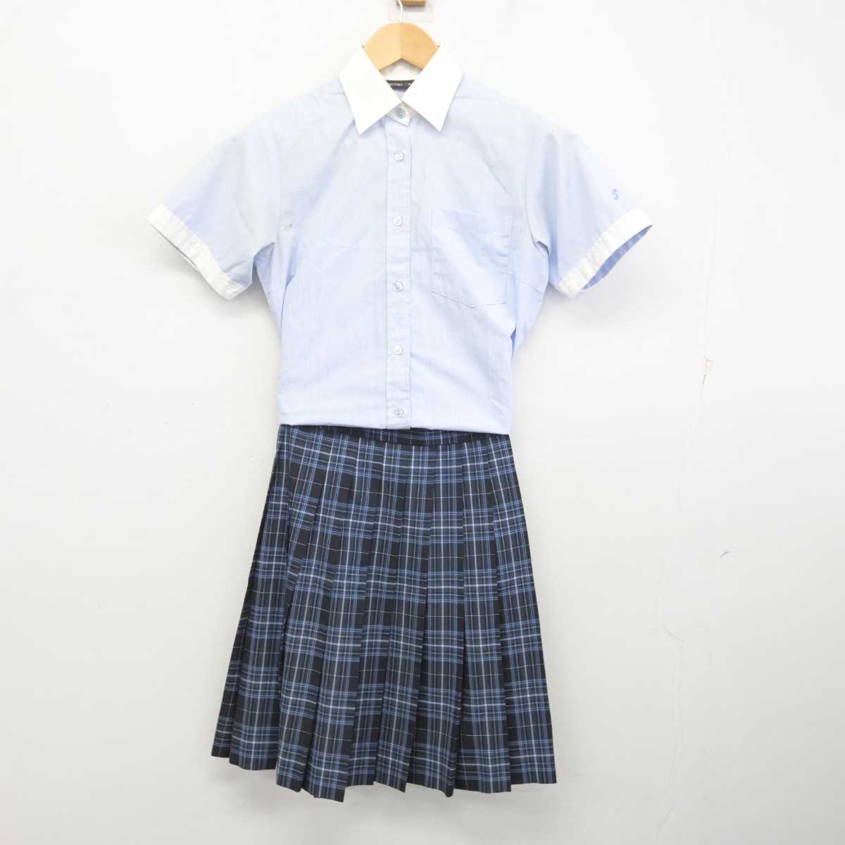 【中古】東京都 淑徳巣鴨高等学校 女子制服 2点 (シャツ・スカート) sf072445