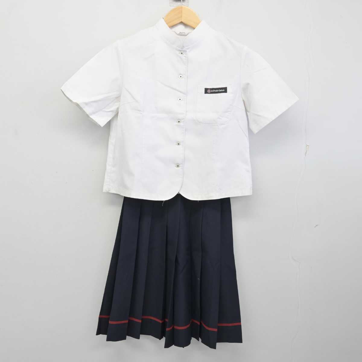 【中古】青森県 八戸聖ウルスラ学院中学校 女子制服 2点 (シャツ・スカート) sf072477