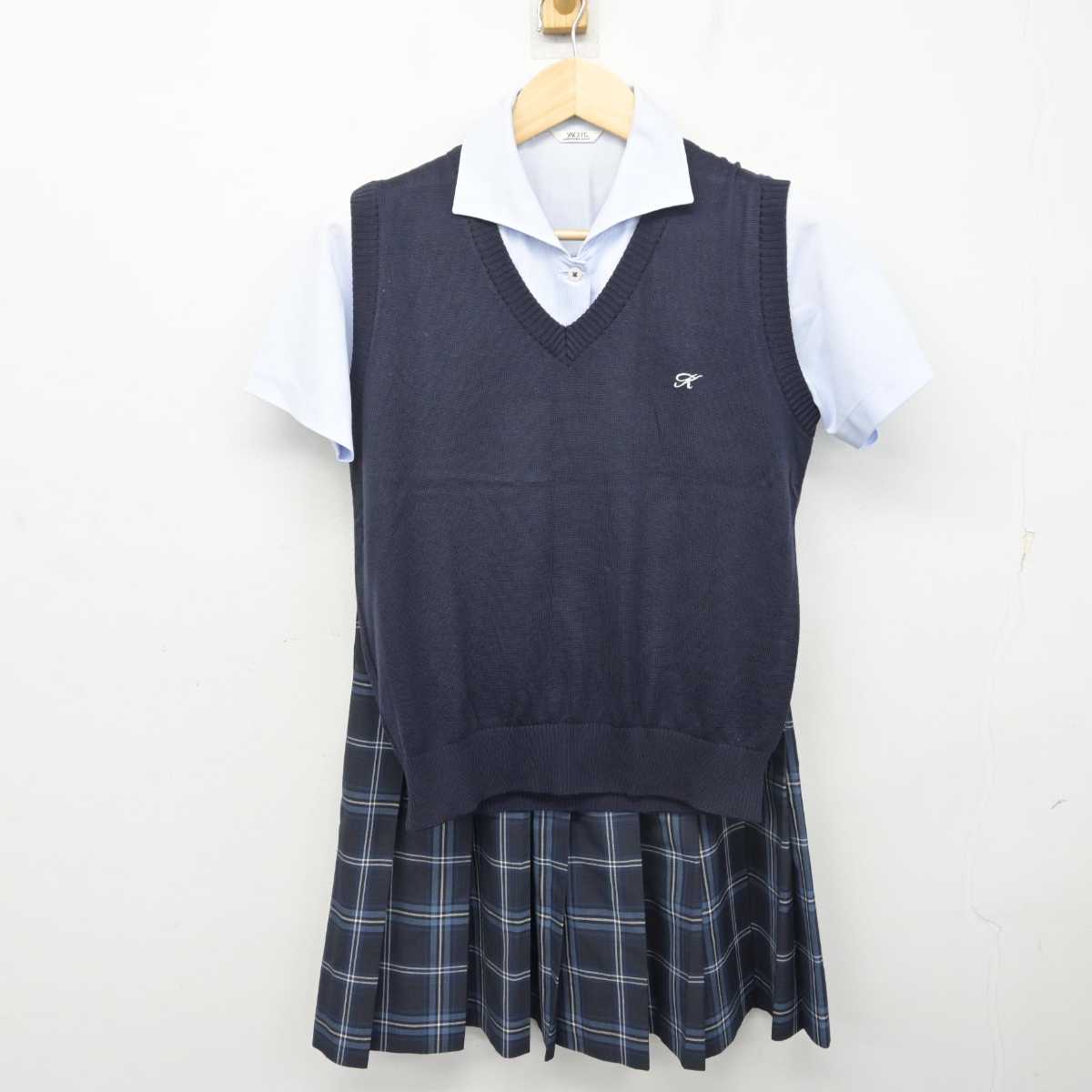 【中古】福岡県 古賀竟成館高等学校 女子制服 4点 (ニットベスト・シャツ・スカート) sf072545