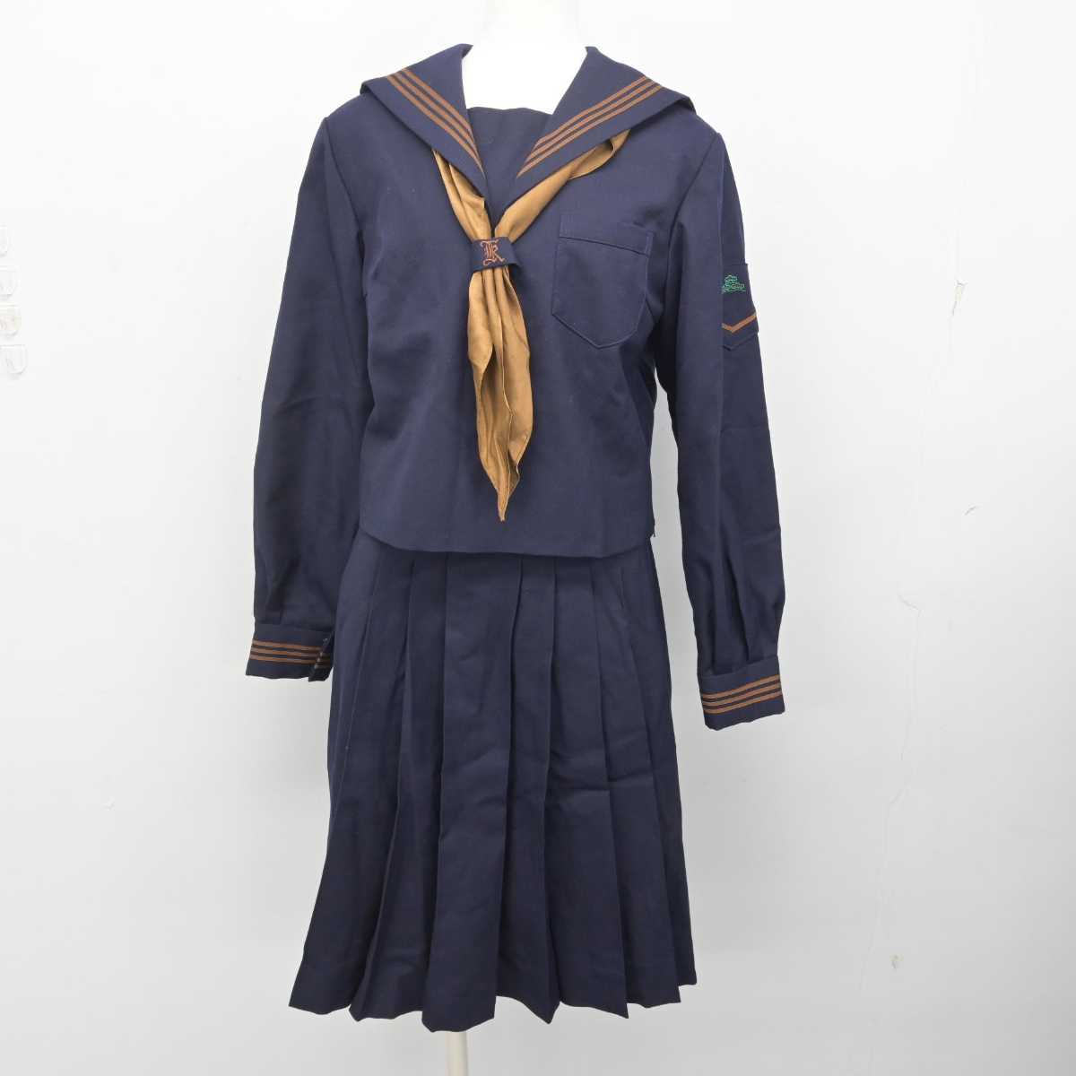 【中古】東京都 関東国際高等学校 女子制服 4点 (ニット・セーラー服・スカート) sf072559