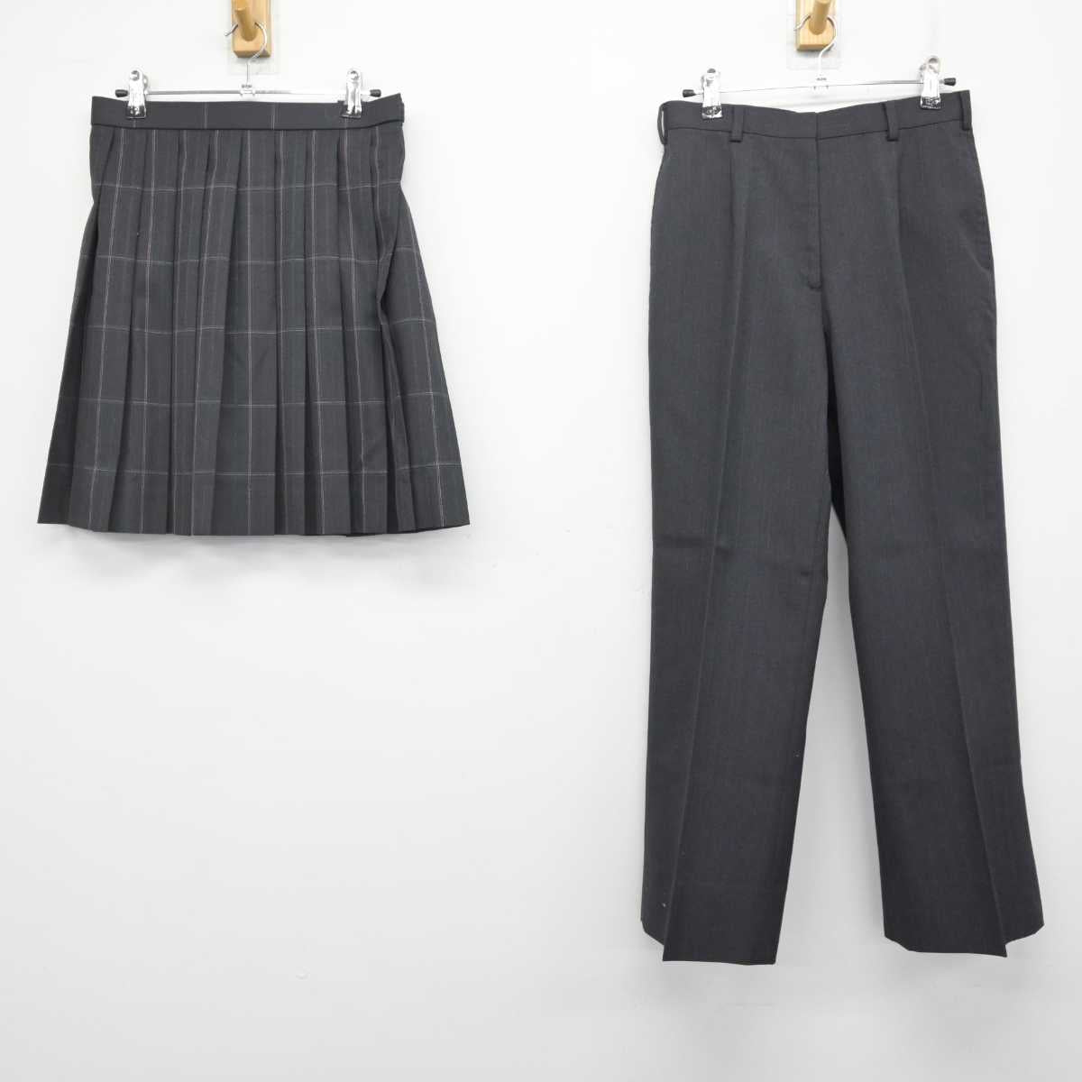 【中古】神奈川県 上鶴間高等学校 女子制服 4点 (ブレザー・スカート・ズボン) sf072607