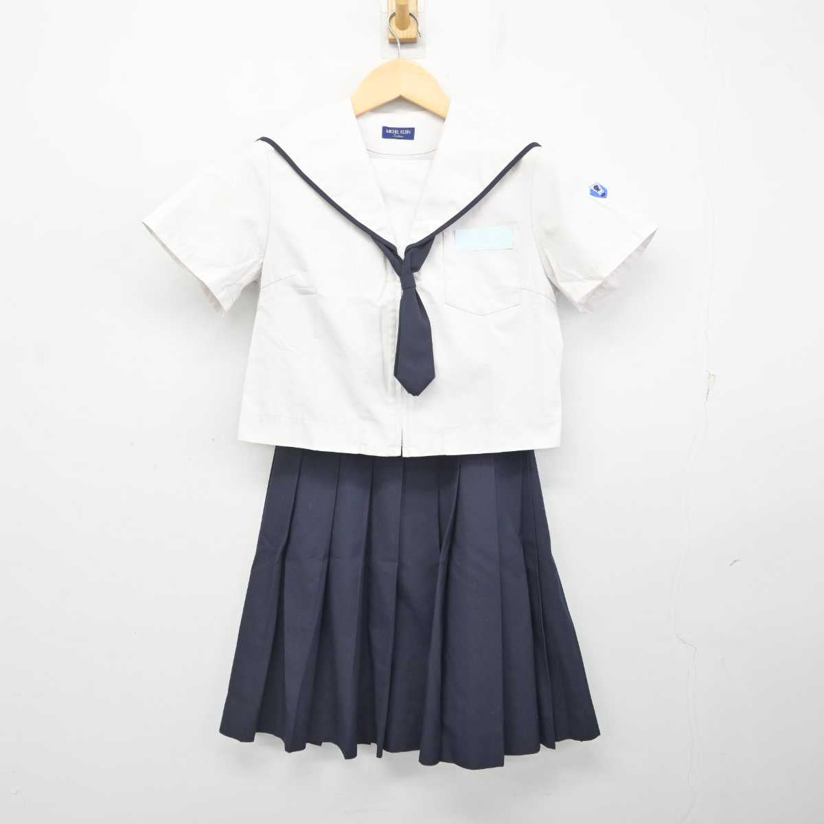 【中古】大分県 稙田東中学校 女子制服 4点 (セーラー服・スカート) sf072908