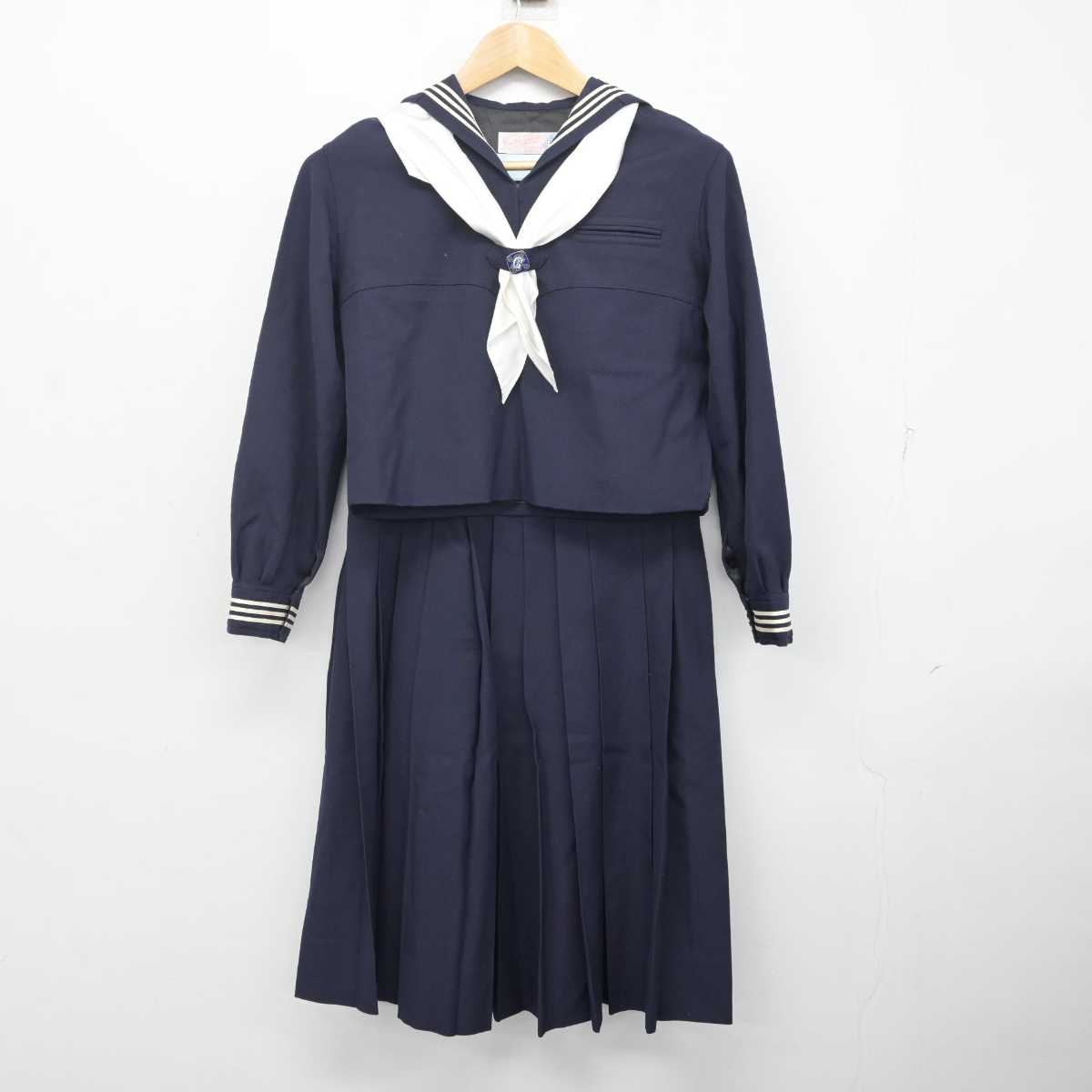 【中古】東京都 女子聖学院中学校・高等学校 女子制服 4点 (セーラー服・スカート) sf072964