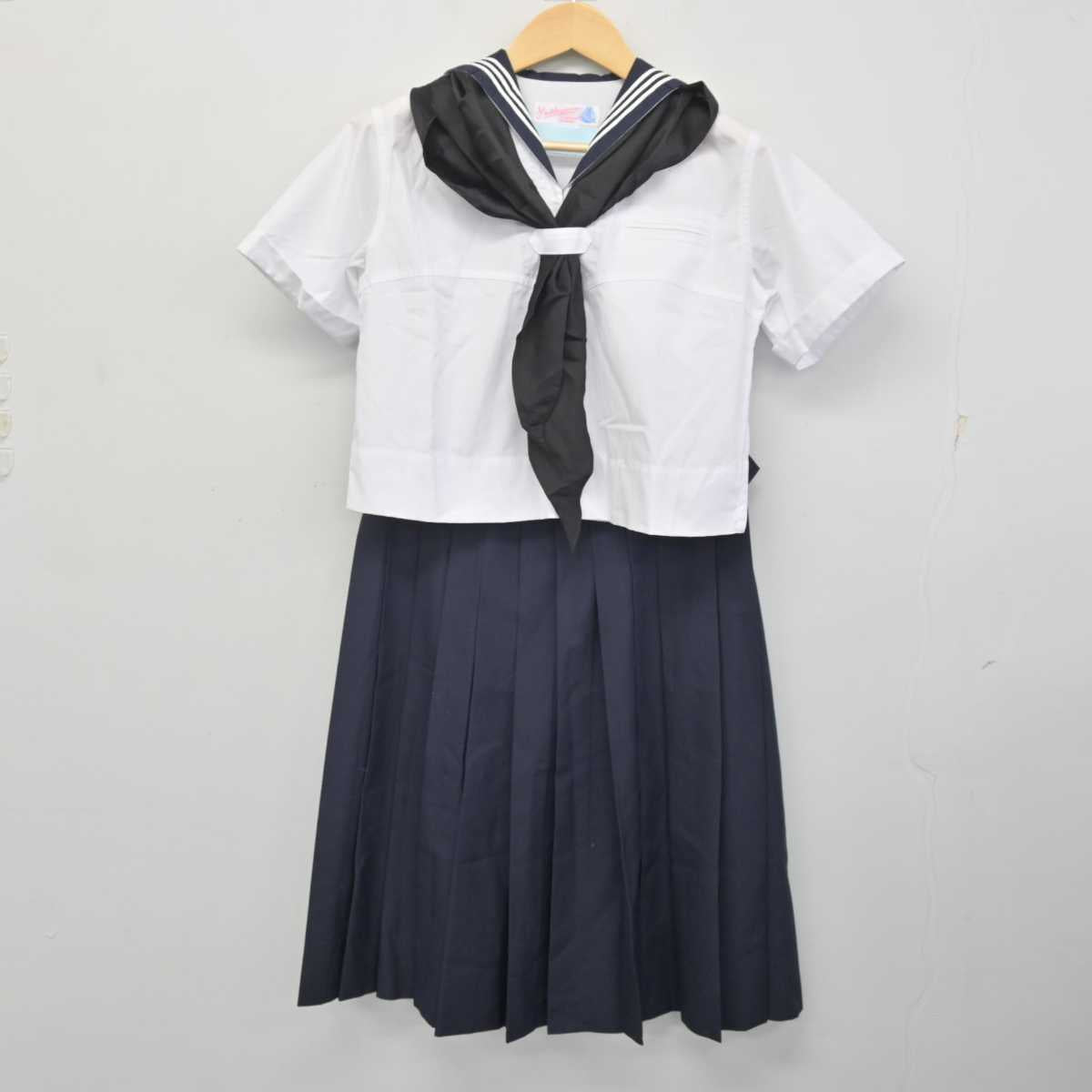 【中古】東京都 女子聖学院中学校・高等学校 女子制服 5点 (セーラー服・スカート) sf072966