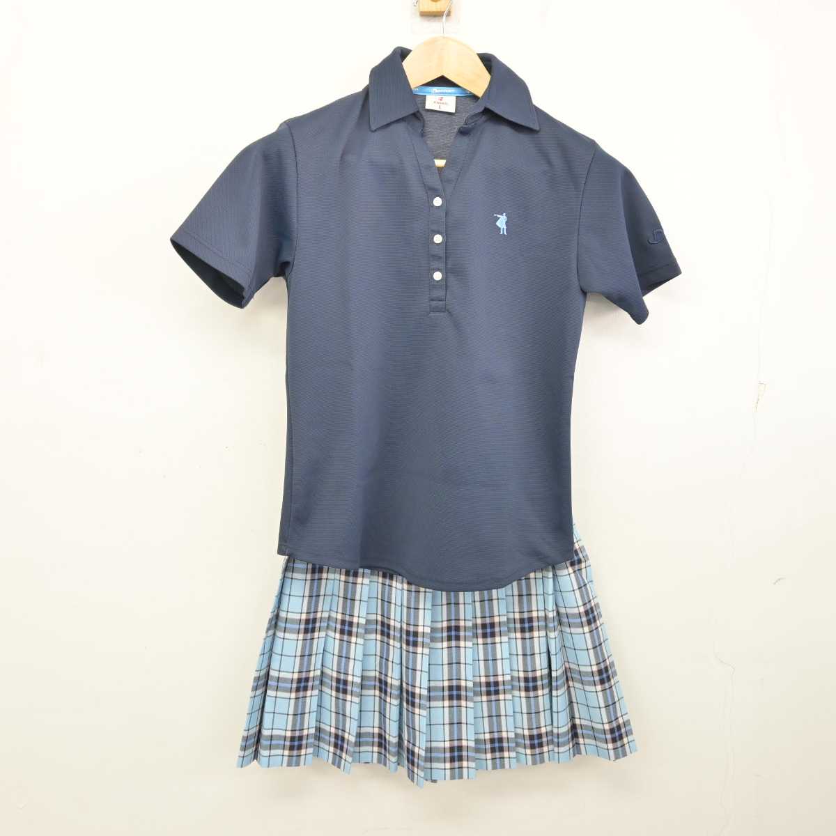 【中古】 クラーク記念国際高等学校 女子制服 2点 (シャツ・スカート) sf073031