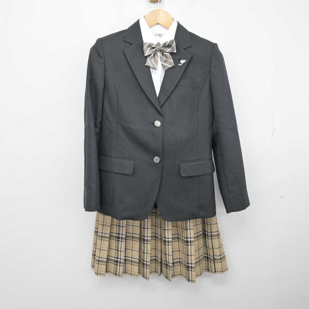 【中古】北海道 小樽双葉高等学校 女子制服 6点 (ブレザー・シャツ・スカート) sf073144