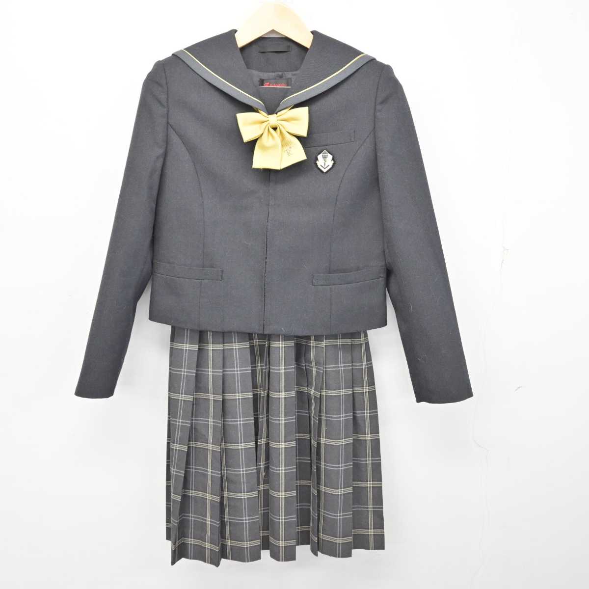 【中古】北海道 屯田北中学校 女子制服 3点 (ブレザー・スカート) sf073223