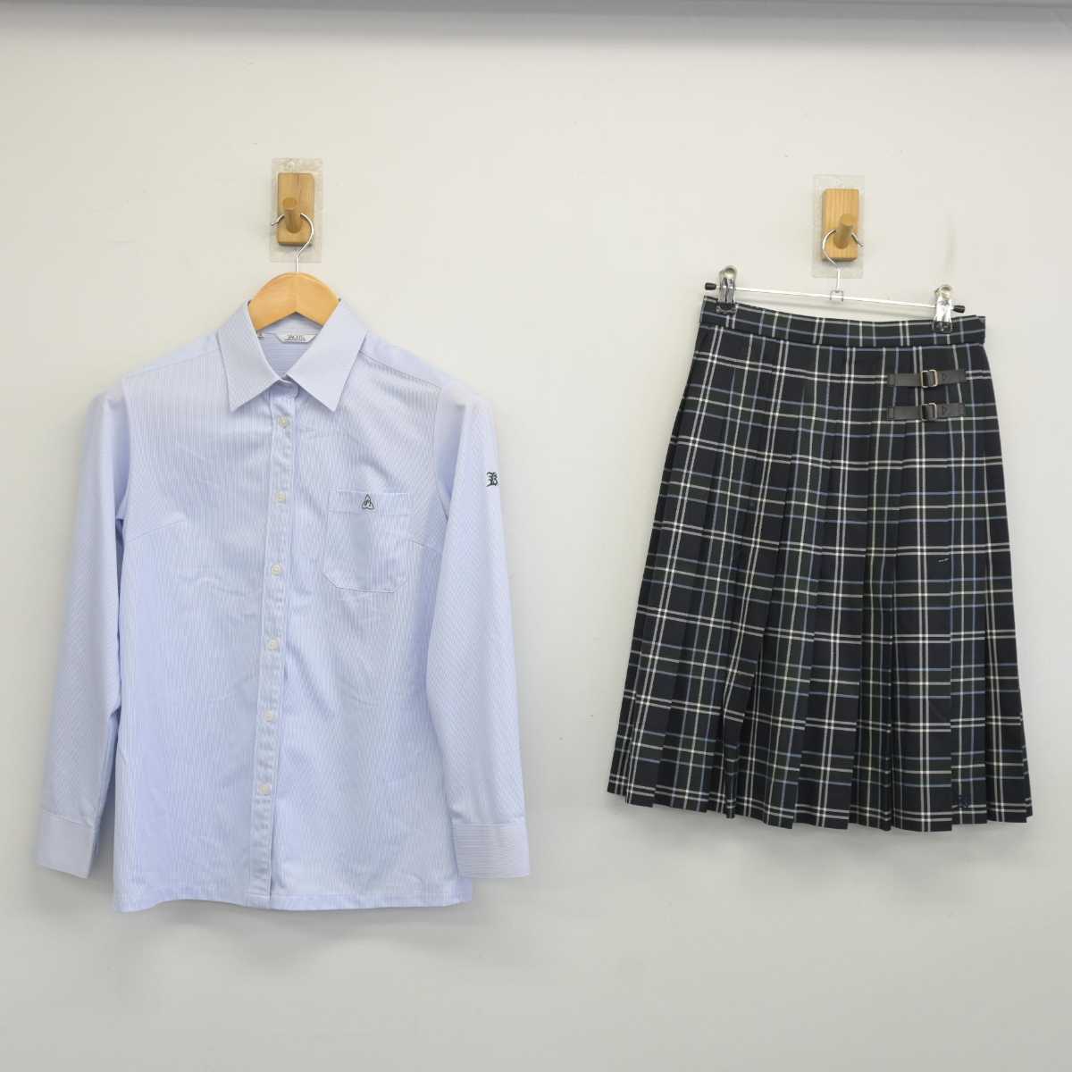 【中古】鹿児島県 津曲学園 鹿児島高等学校 女子制服 4点 (ニットベスト・シャツ・スカート) sf073488