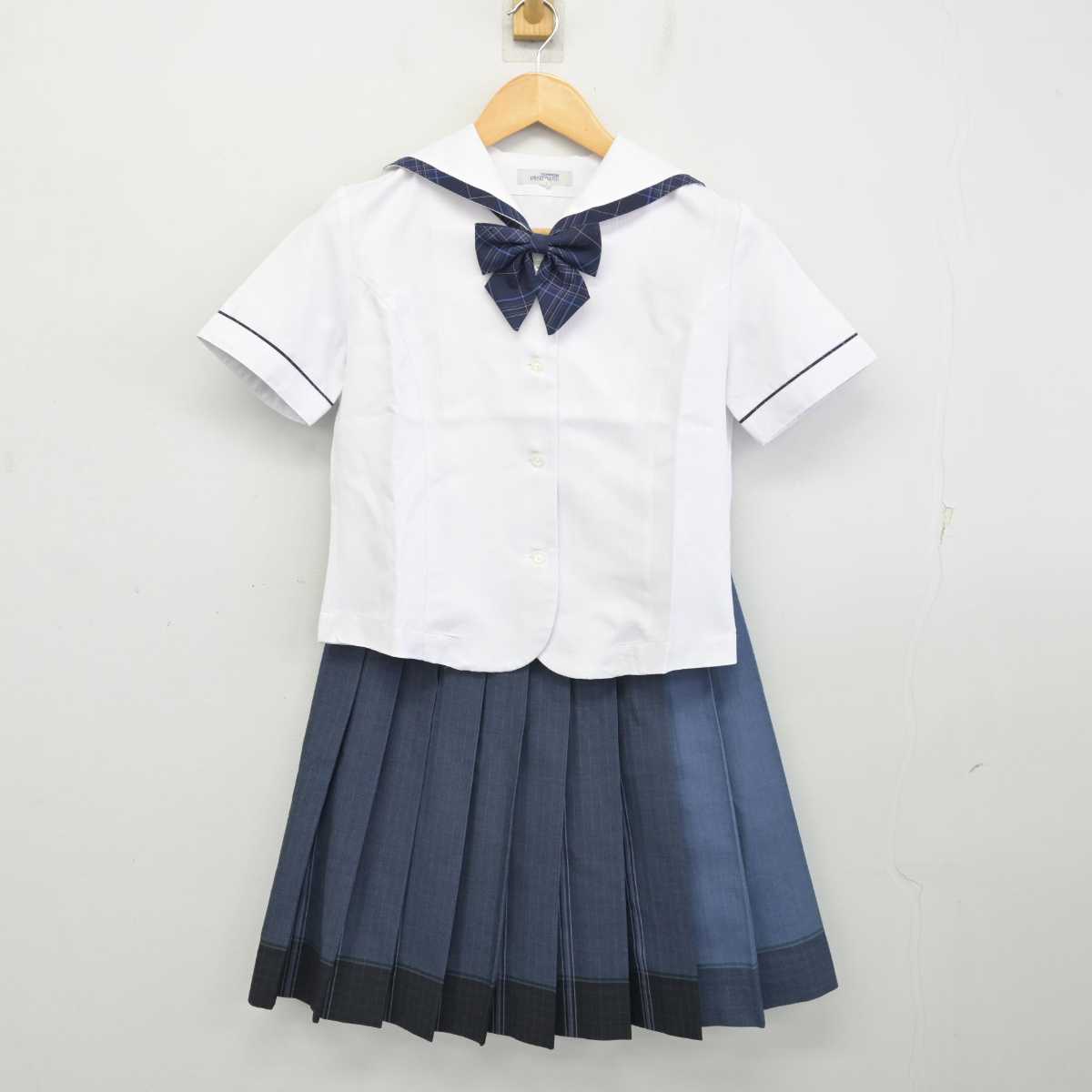 【中古】鹿児島県 樟南高等学校 女子制服 3点 (セーラー服・スカート) sf073511