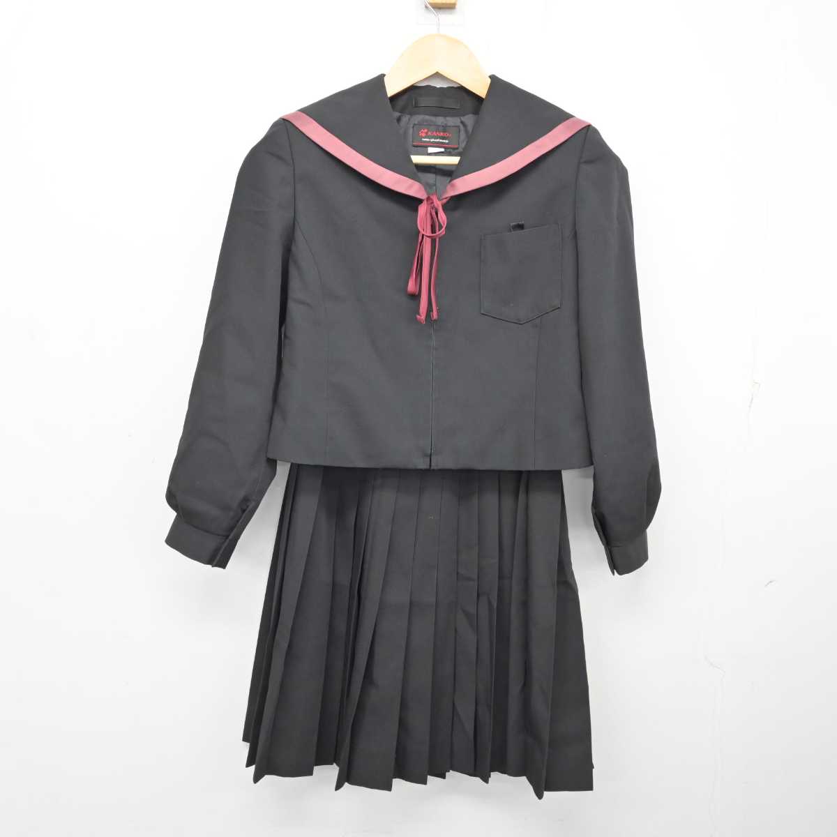 【中古】和歌山県 新庄中学校 女子制服 3点 (セーラー服・スカート) sf073744