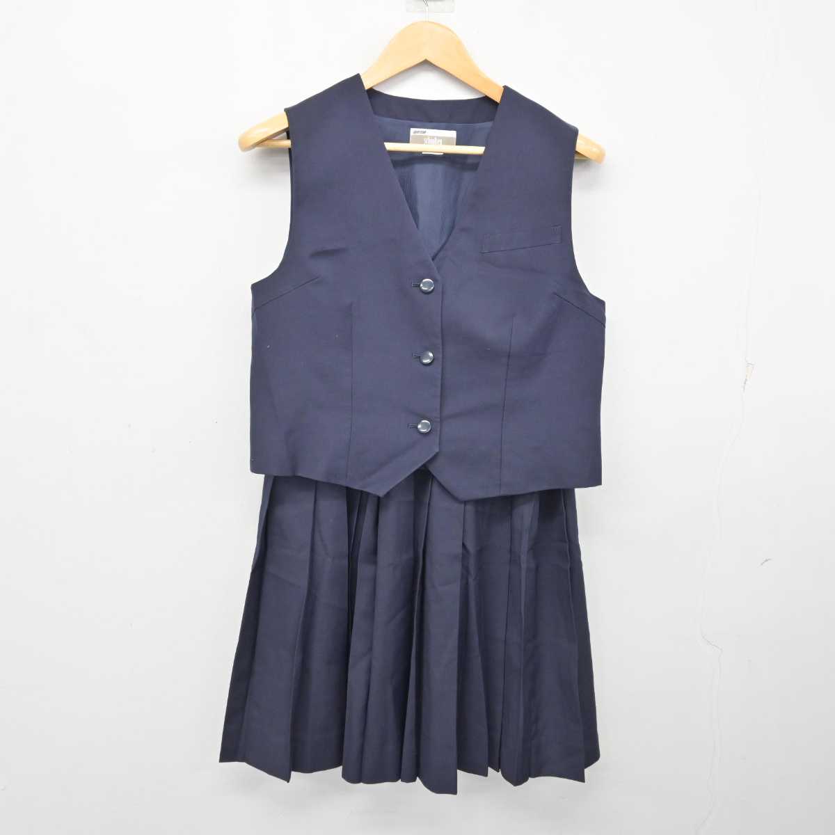 【中古】埼玉県 浦和商業高等学校 女子制服 2点 (ベスト・スカート) sf073749