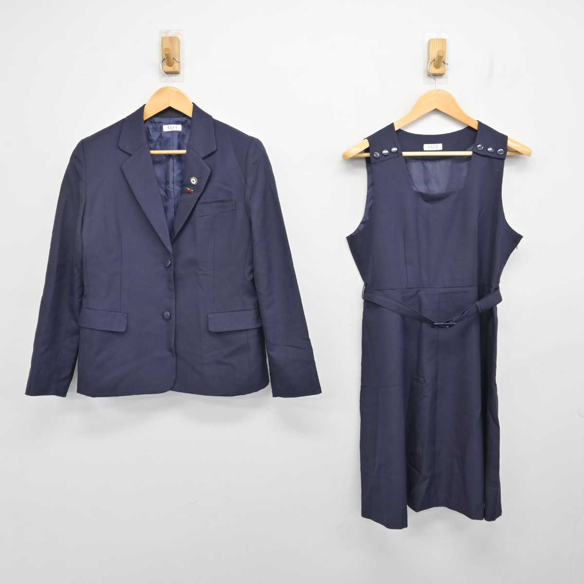 【中古】埼玉県 熊谷女子高等学校 女子制服 3点 (ブレザー・ジャンパースカート) sf073754