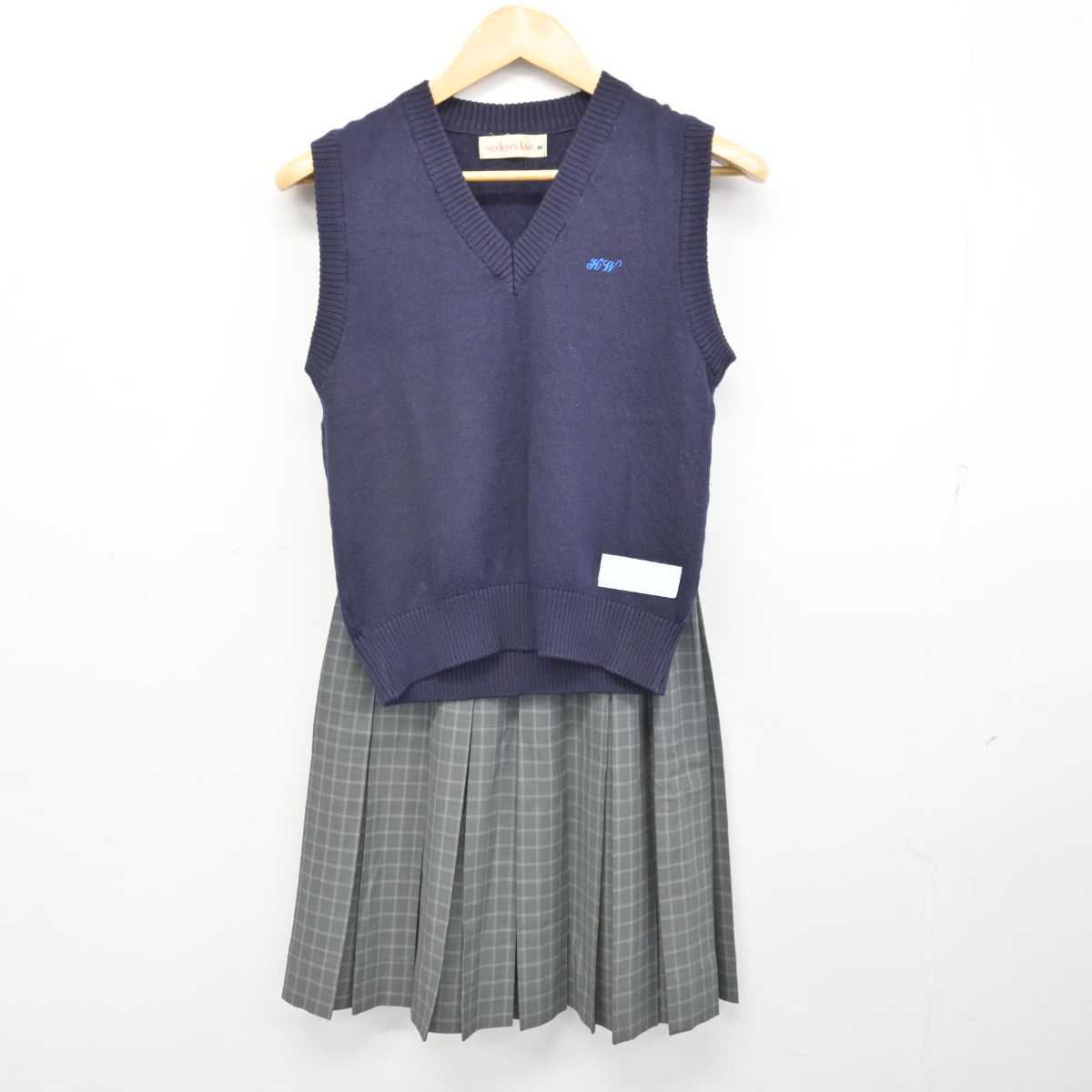 【中古】埼玉県 越谷西高等学校 女子制服 2点 (ニットベスト・スカート) sf073931