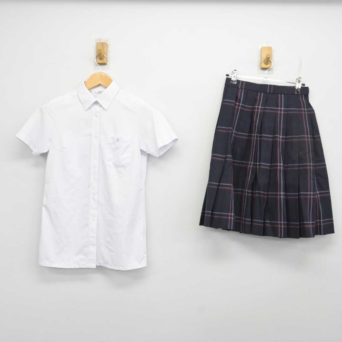 【中古】東京都 駒込中学校 女子制服 2点 (シャツ・スカート) sf073971