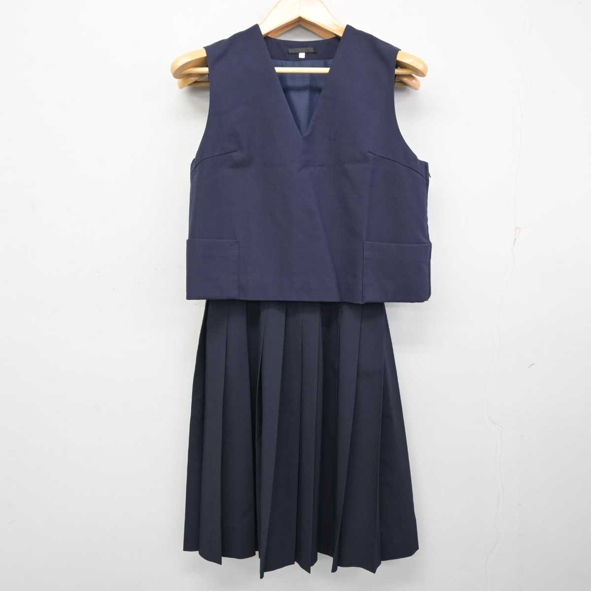 【中古】宮崎県 赤江中学校 女子制服 2点 (ベスト・スカート) sf074001