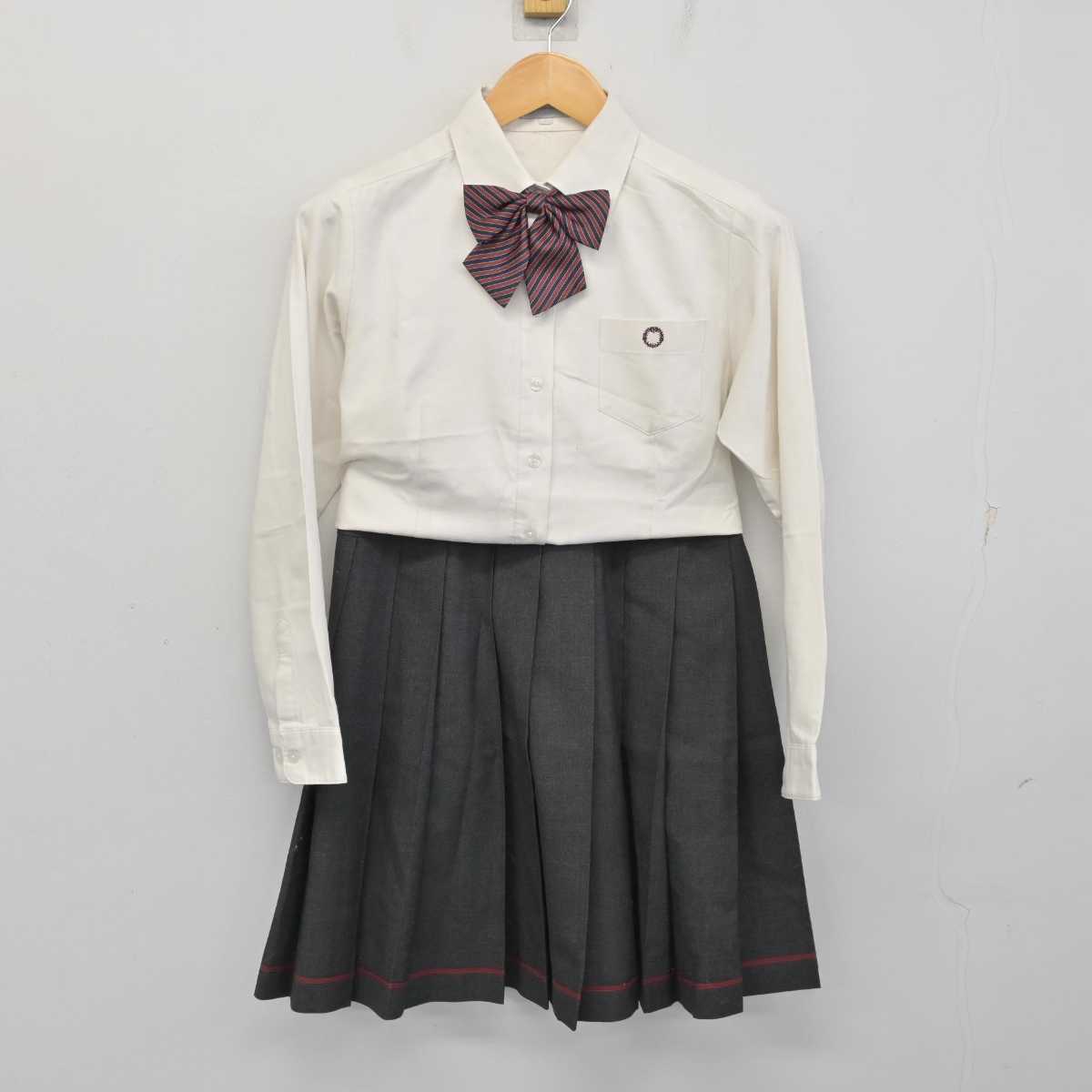 【中古】東京都 桜美林中学校・高等学校 女子制服 4点 (ブレザー・シャツ・スカート) sf074072