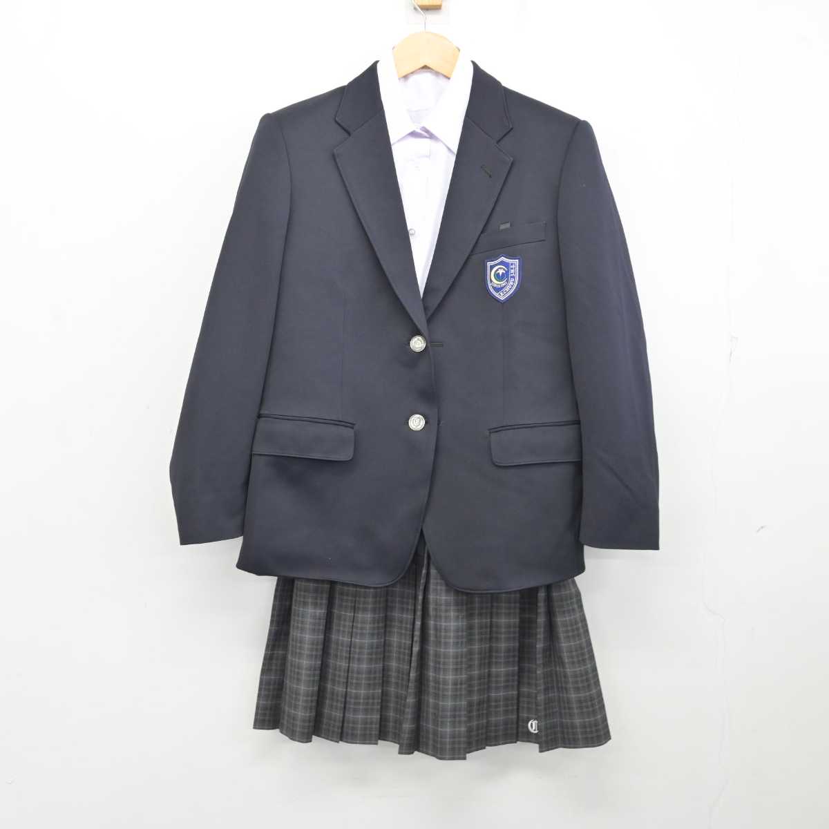 【中古】三重県 鬼山市立中部中学校 女子制服 3点 (ブレザー・シャツ・スカート) sf074169