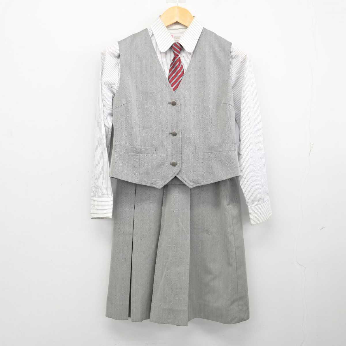 【中古】宮城県 仙台市立郡山中学校 女子制服 5点 (ブレザー・ベスト・シャツ・スカート) sf074198