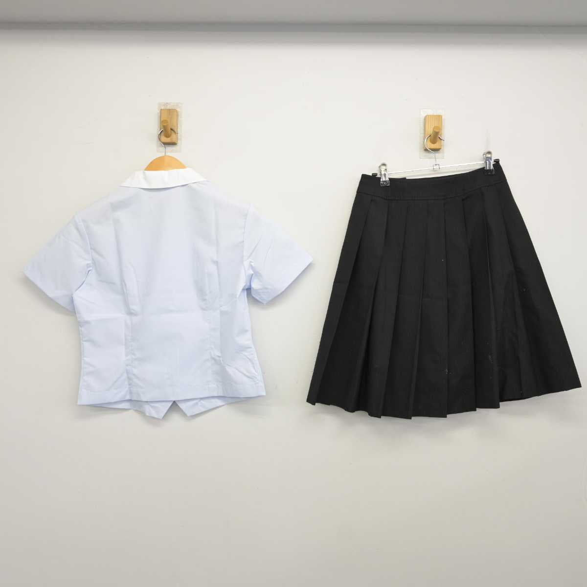 【中古】広島県 大竹高等学校 女子制服 2点 (シャツ・スカート) sf074200