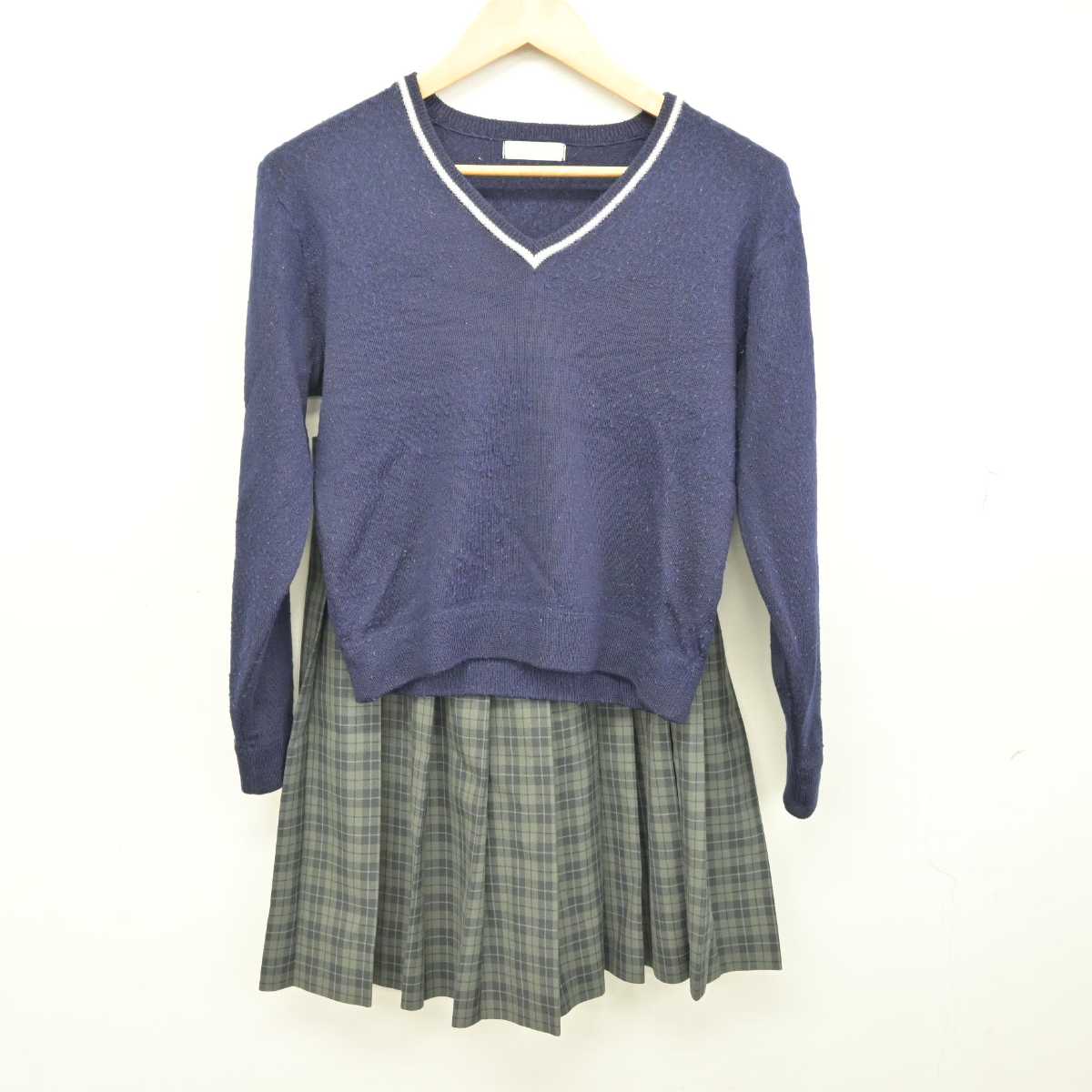 【中古】大阪府 深野中学校 女子制服 3点 (ニット・スカート) sf074209