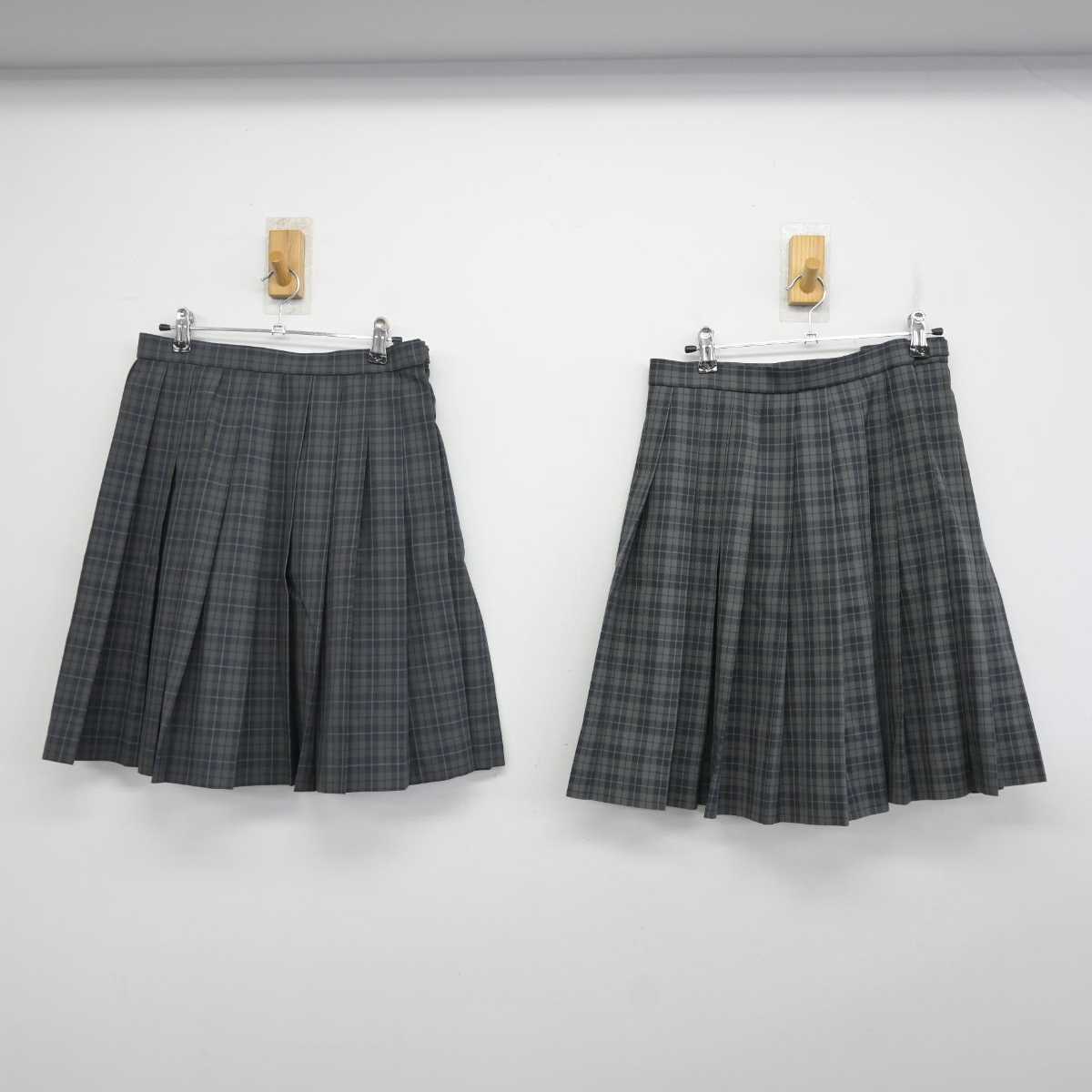 【中古】大阪府 深野中学校 女子制服 3点 (ニット・スカート) sf074209