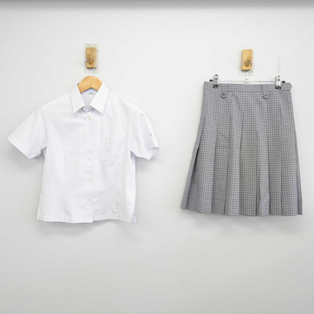 【中古】静岡県 桐陽高等学校 女子制服 2点 (シャツ・スカート) sf074216