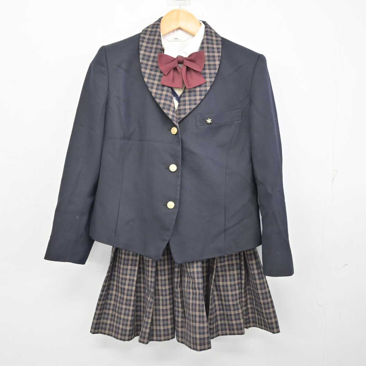 【中古】大阪府 生野高等学校 女子制服 6点 (ブレザー・ニットベスト・シャツ・スカート) sf074232