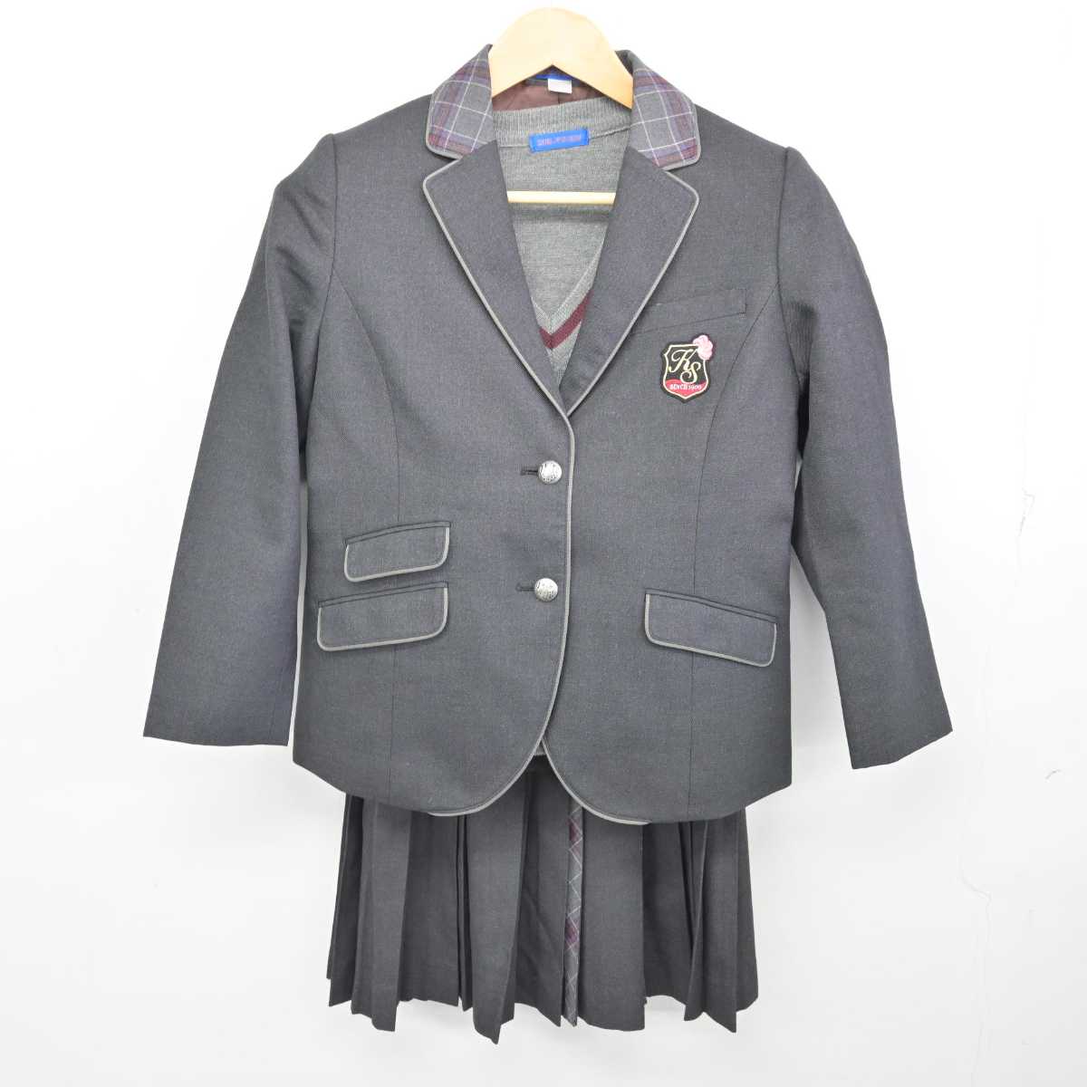 【中古】山梨県 甲斐清和高等学校 女子制服 4点 (ブレザー・ニット・スカート) sf074343