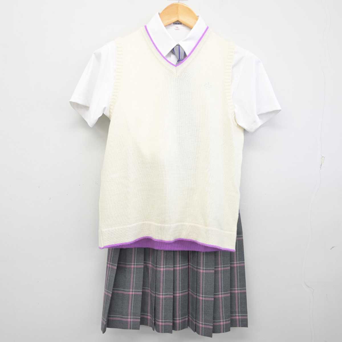 【中古】大阪府 香ケ丘リベルテ高等学校 女子制服 4点 (ニットベスト・シャツ・スカート) sf074499