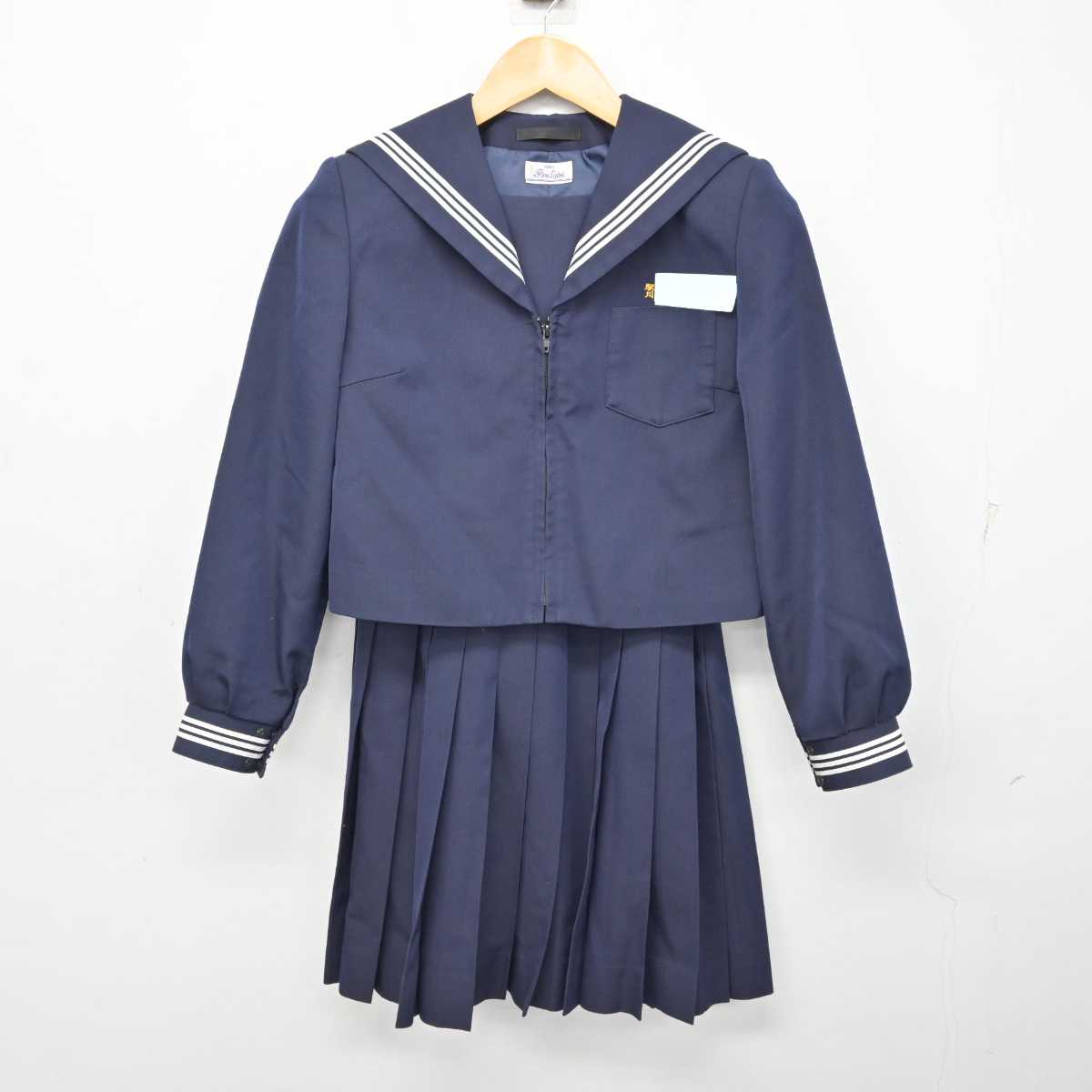 【中古】大分県 駅川中学校 女子制服 2点 (セーラー服・スカート) sf074638