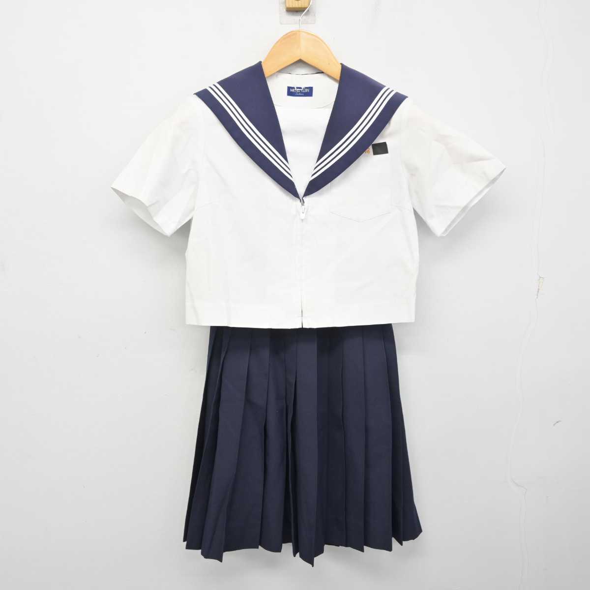 【中古】大分県 駅川中学校 女子制服 2点 (セーラー服・スカート) sf074640