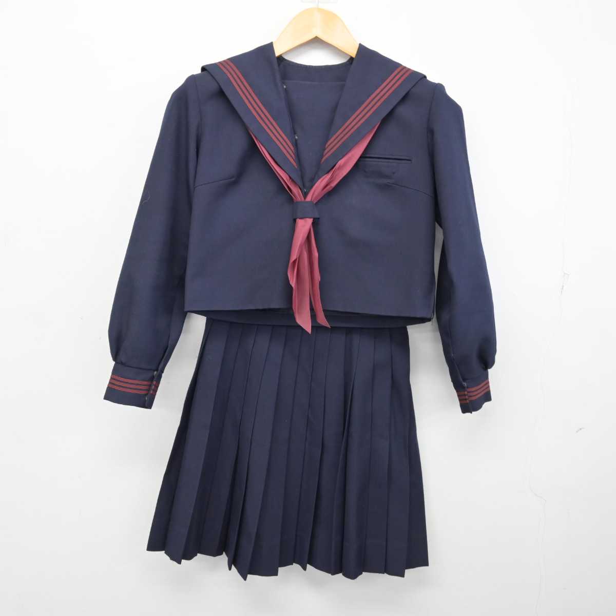 【中古】滋賀県 水口中学校 女子制服 3点 (セーラー服・スカート) sf074693