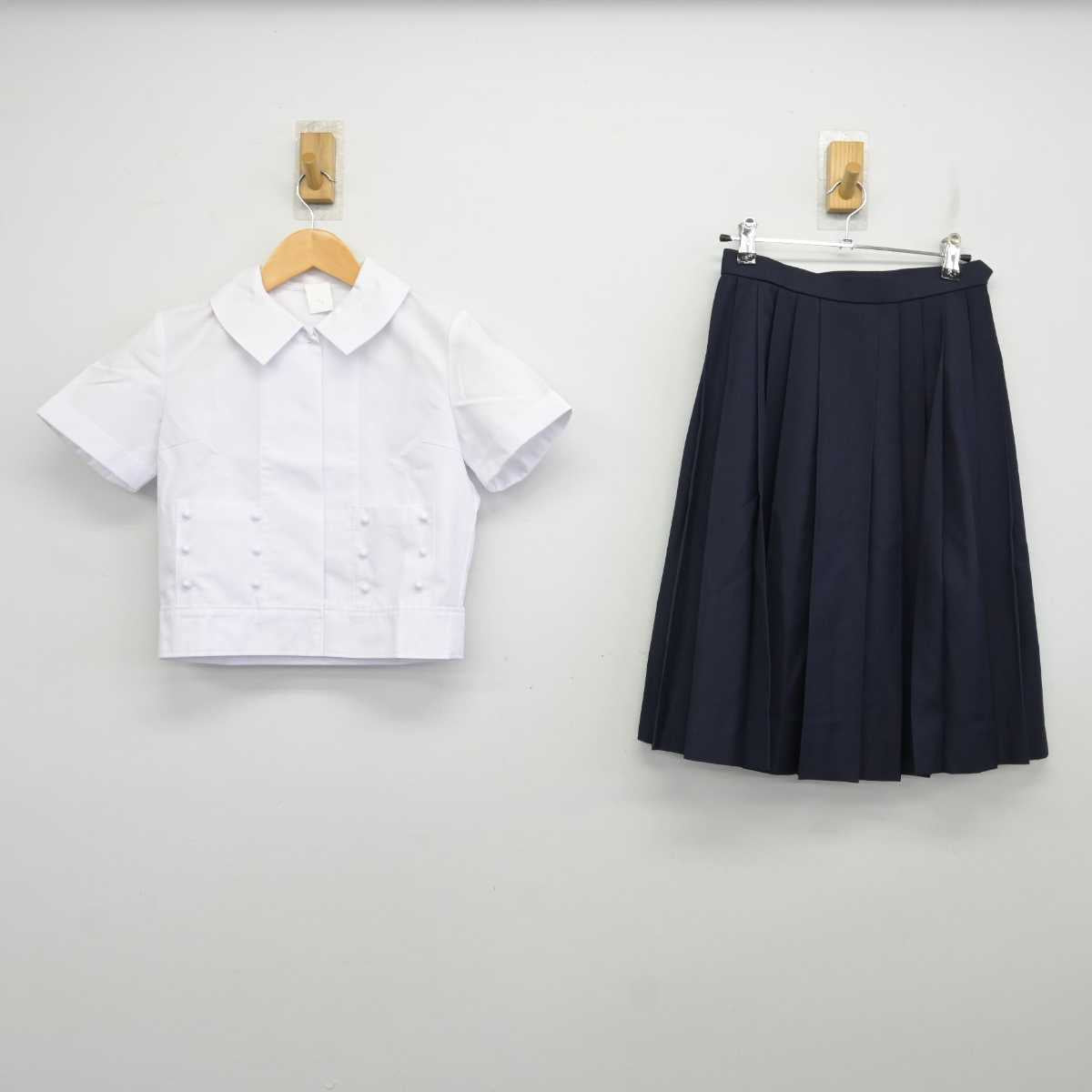 【中古】奈良県 帝塚山中学校 女子制服 3点 (シャツ・スカート) sf074701