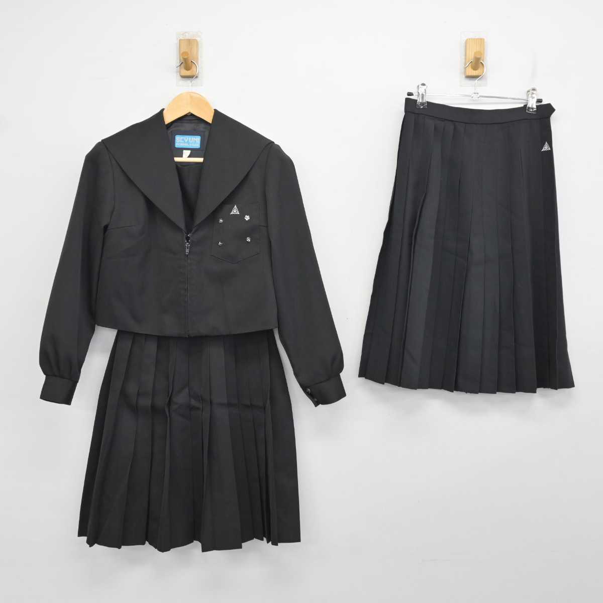 【中古】三重県 長島中学校 女子制服 3点 (セーラー服・スカート・スカート) sf074781