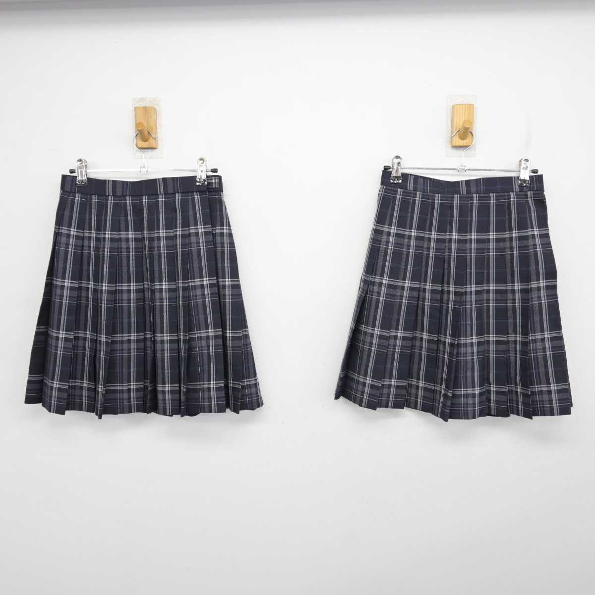 【中古】東京都 新宿高等学校 女子制服 3点 (ブレザー・スカート) sf074812