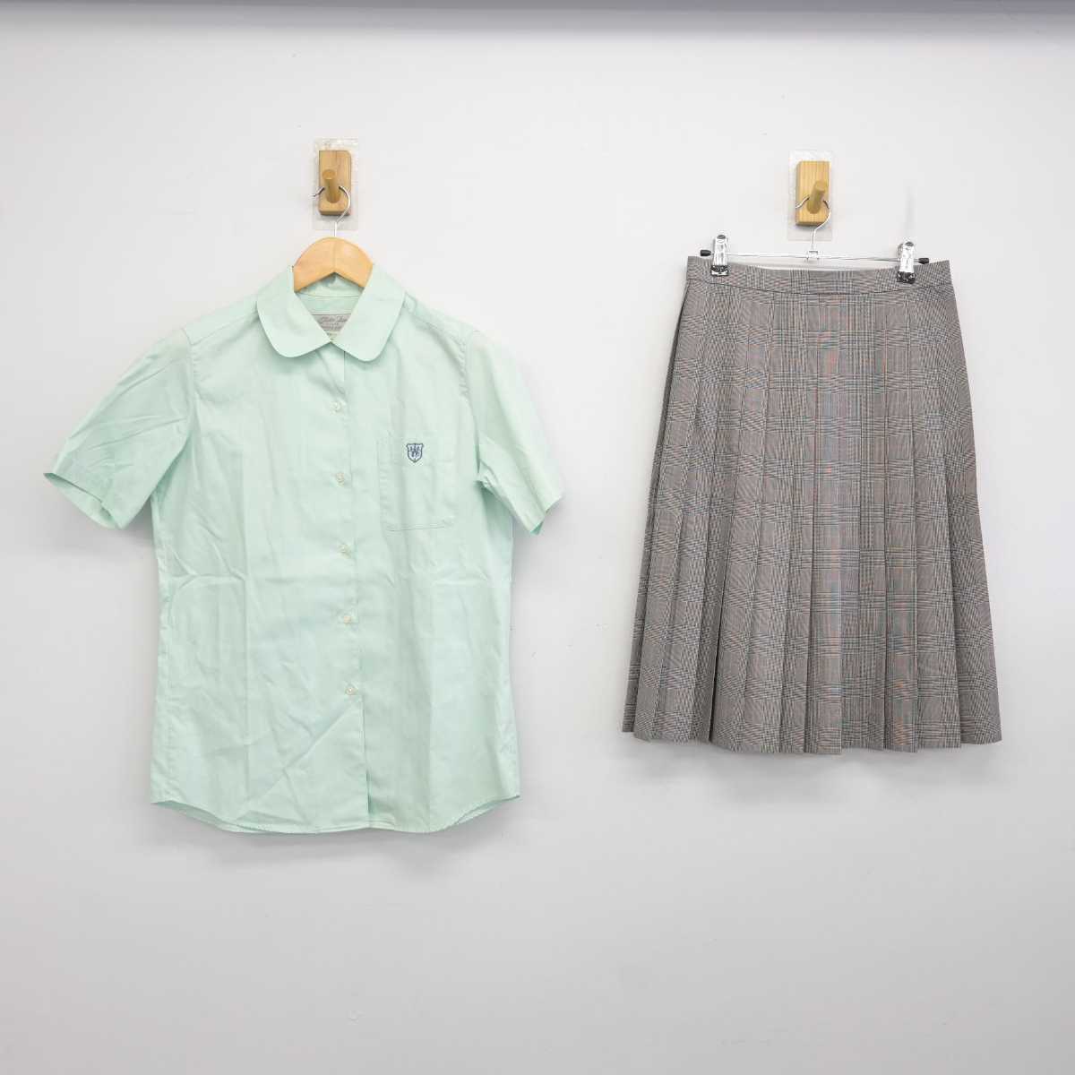 【中古】福岡県 西南学院高等学校 女子制服 4点 (ニットベスト・シャツ・スカート) sf075065