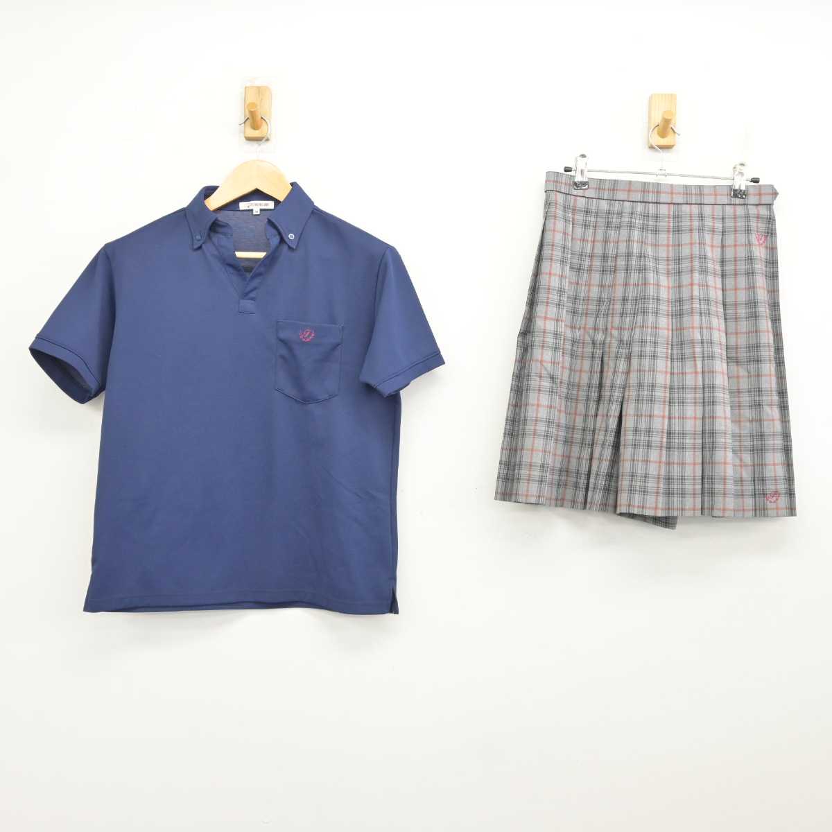 【中古】愛知県 名古屋経済大学高蔵高等学校 女子制服 2点 (シャツ・スカート) sf075097