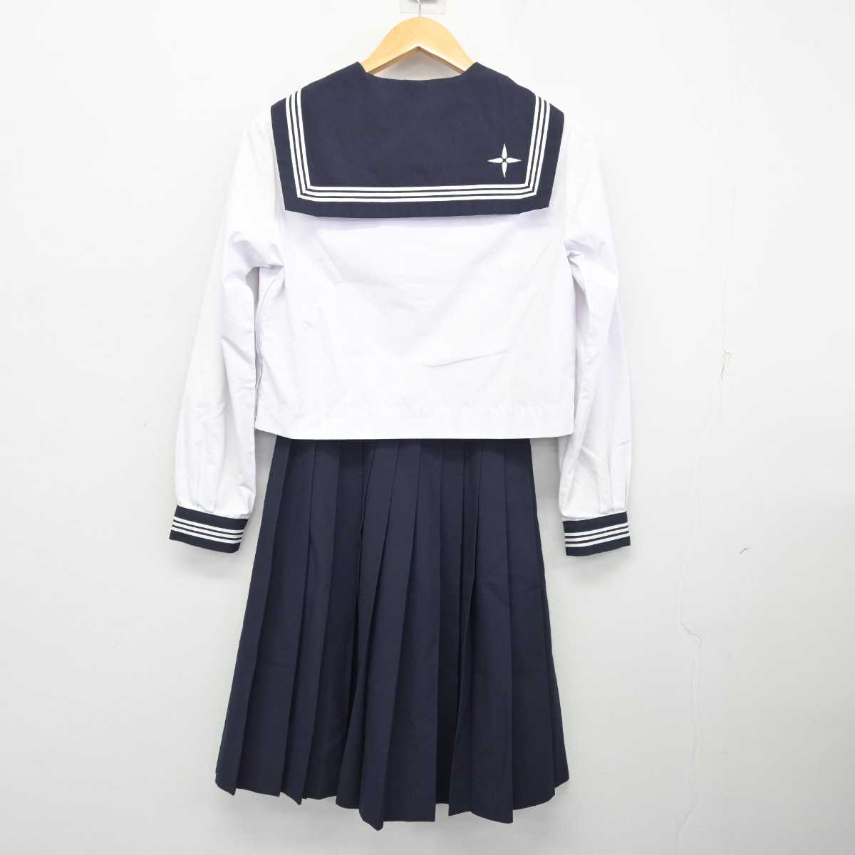 【中古】鳥取県 米子西高等学校 女子制服 3点 (セーラー服・スカート) sf075100