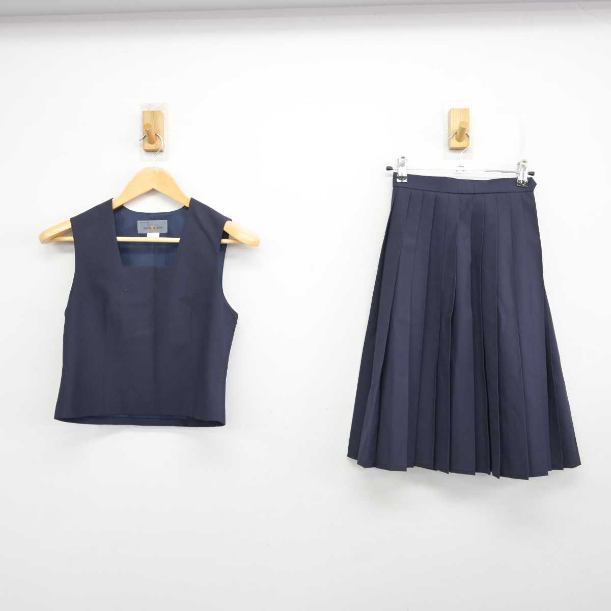 【中古】埼玉県 原山中学校 女子制服 2点 (ベスト・スカート) sf075169