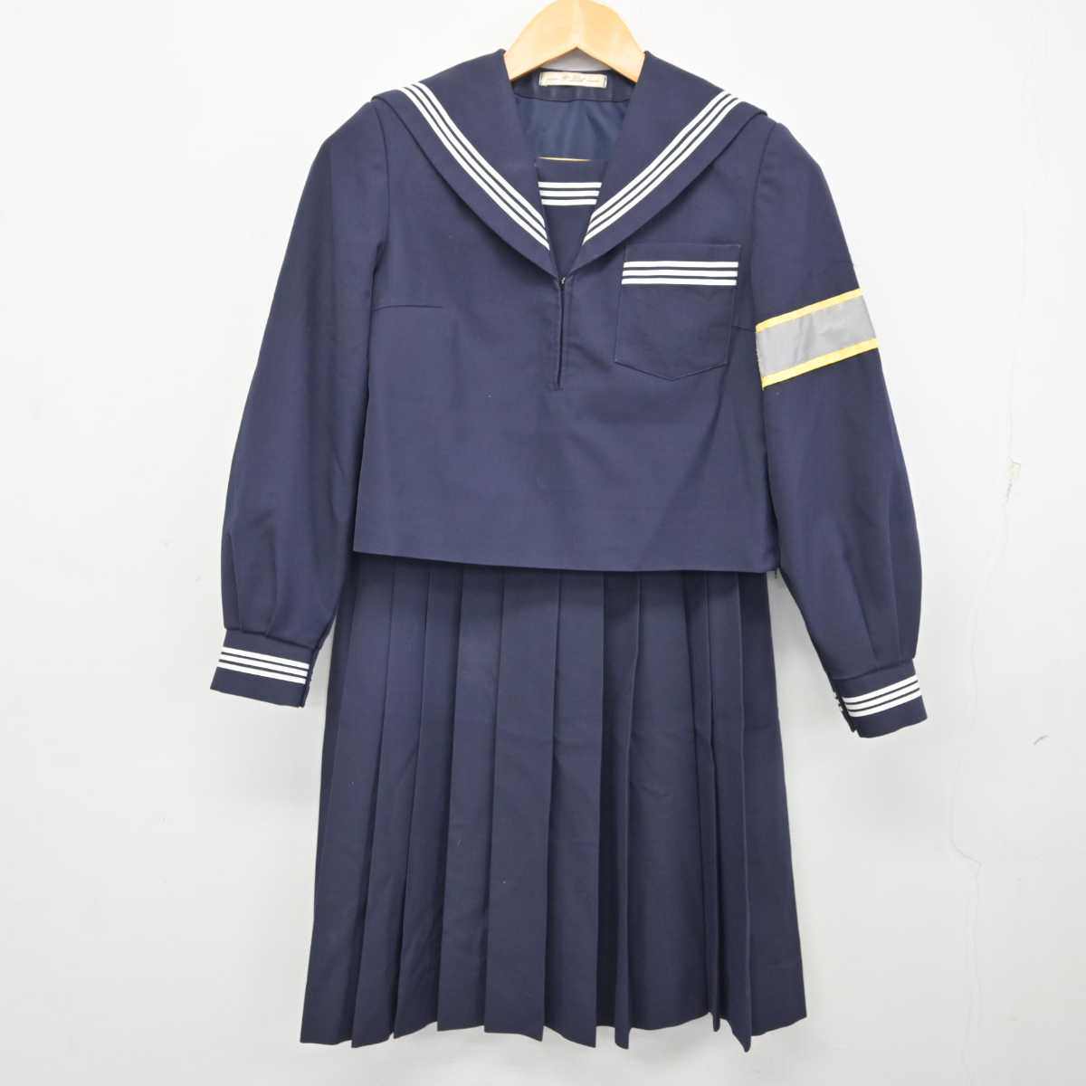 【中古】静岡県 相良中学校 女子制服 2点 (セーラー服・スカート) sf075357