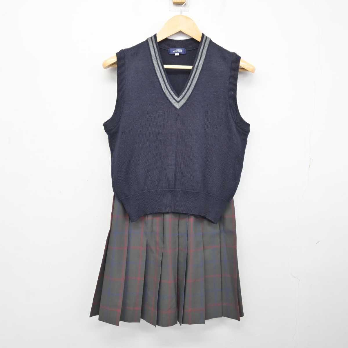 【中古】愛知県 豊田東高等学校 女子制服 2点 (ニットベスト・スカート) sf075406