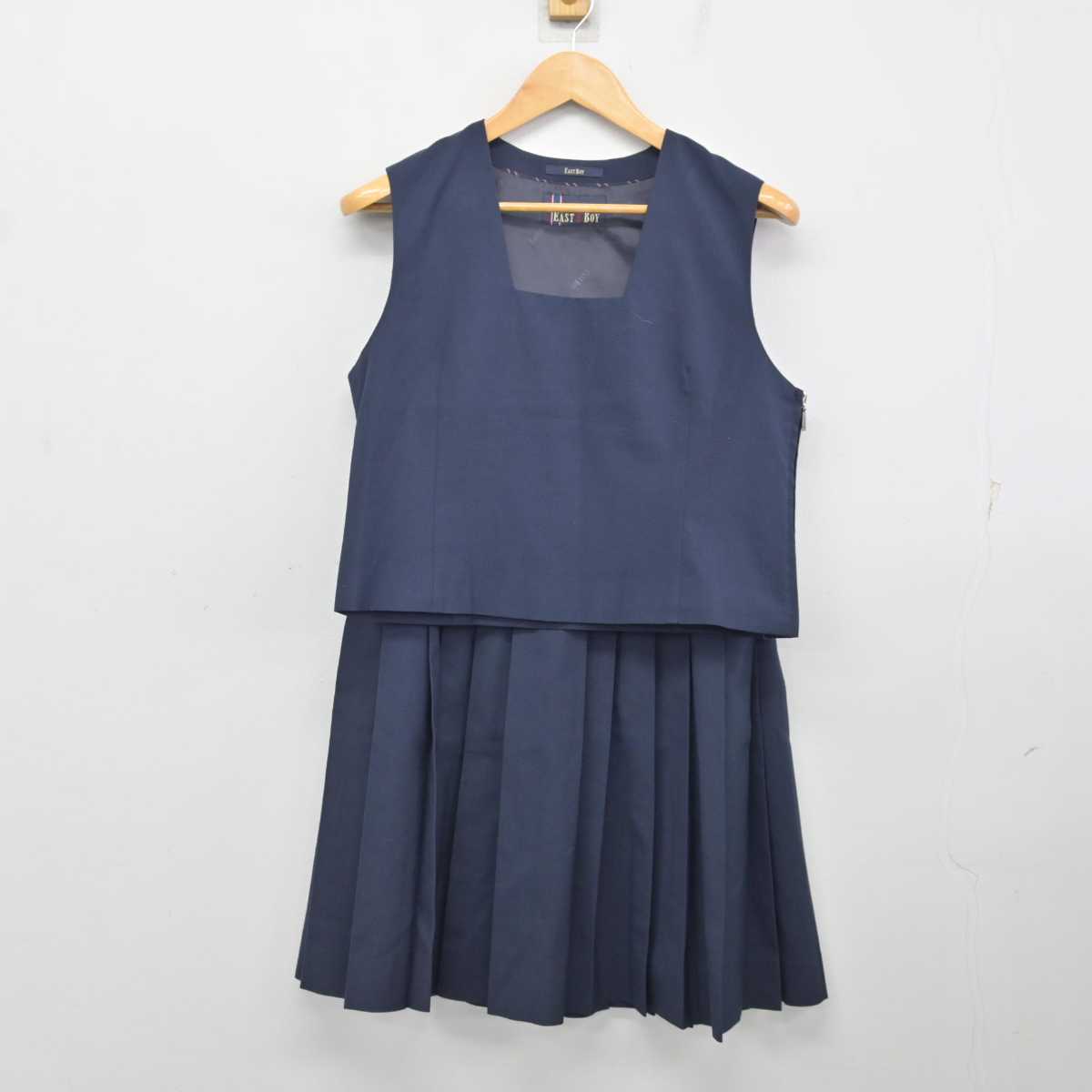 【中古】神奈川県 明治中学校 女子制服 2点 (ベスト・スカート) sf075551