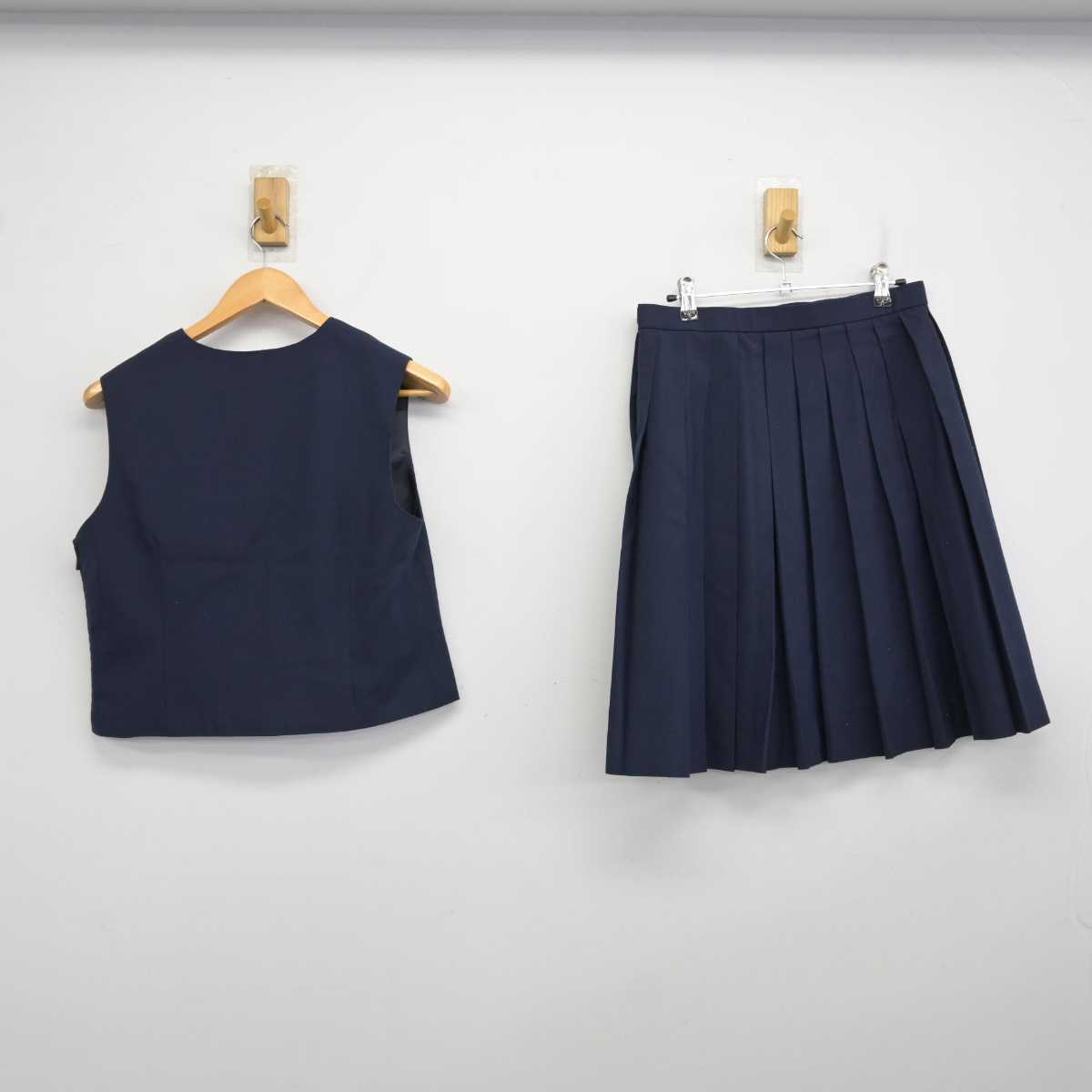 【中古】神奈川県 明治中学校 女子制服 2点 (ベスト・スカート) sf075551