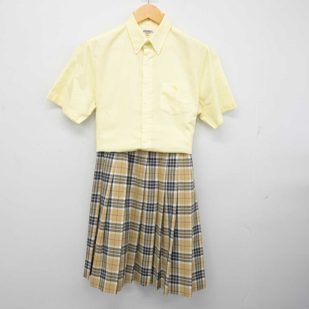 【中古】鹿児島県 神村学園高等部 女子制服 2点 (シャツ・スカート) sf075584