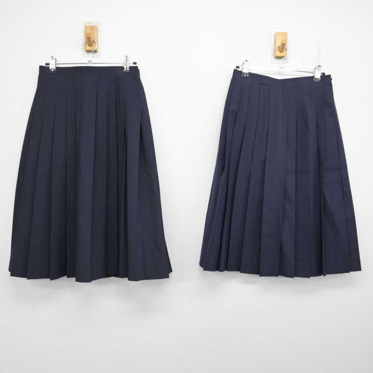 【中古】茨城県 赤塚中学校 女子制服 2点 (スカート・スカート) sf075636