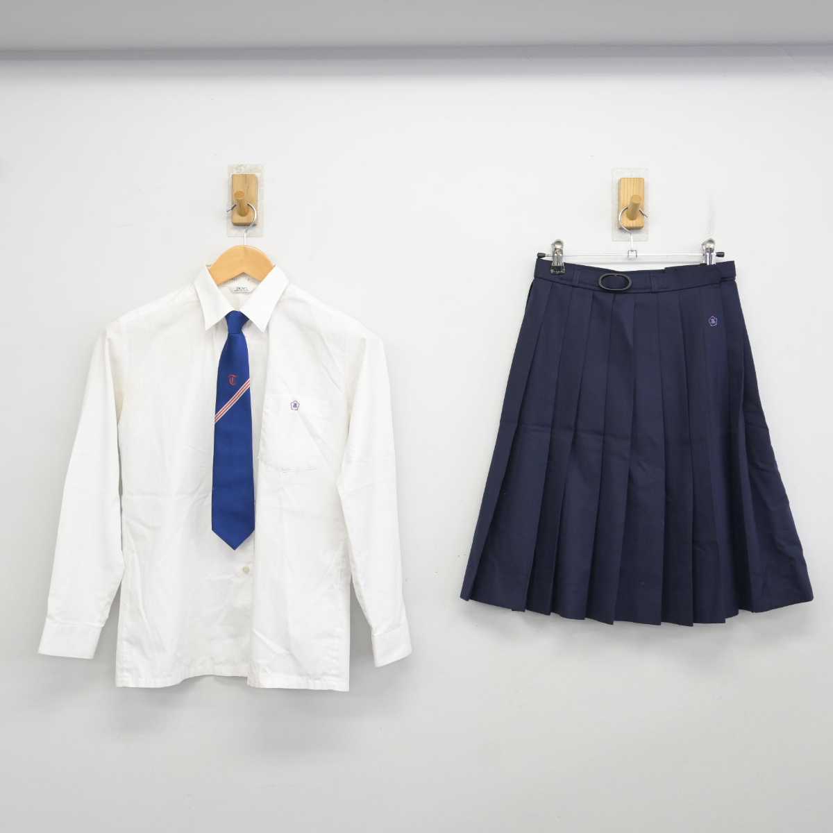 【中古】岐阜県 多治見高等学校 女子制服 7点 (ブレザー・ニット・シャツ・スカート) sf075693