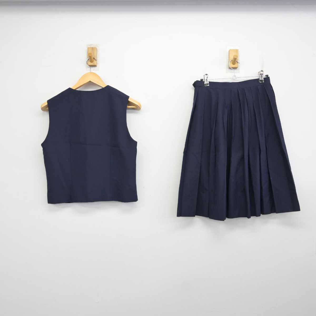 【中古】神奈川県 川中島中学校 女子制服 2点 (ベスト・スカート) sf075786