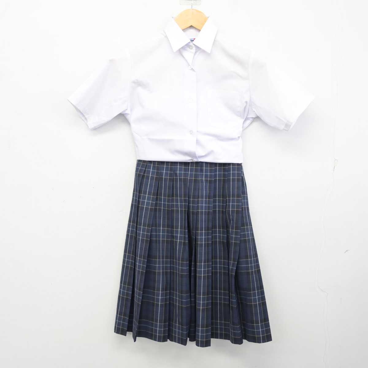 【中古】埼玉県 城南中学校 女子制服 2点 (シャツ・スカート) sf075806